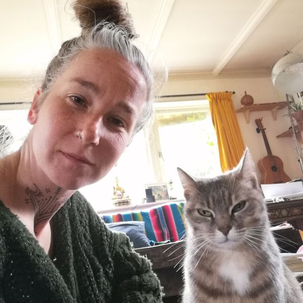Huisdierenoppas Fem uit Hei- En Boeicop