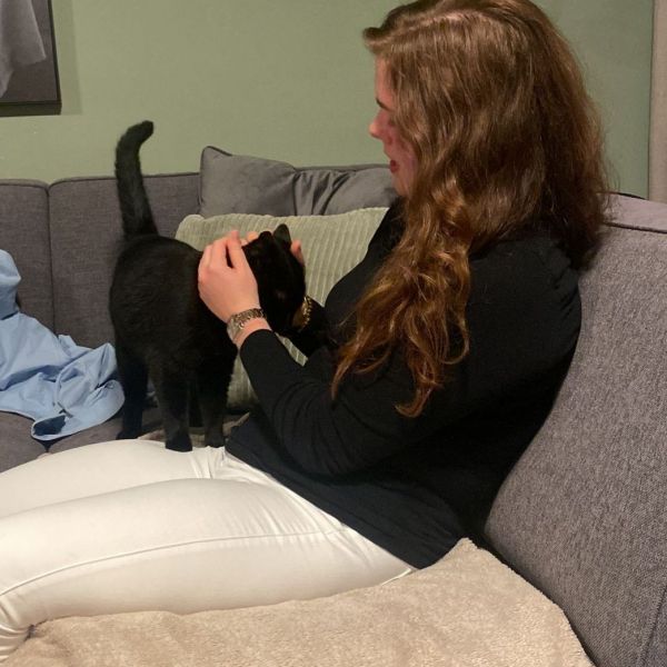 Huisdierenoppas Evy uit Rotterdam