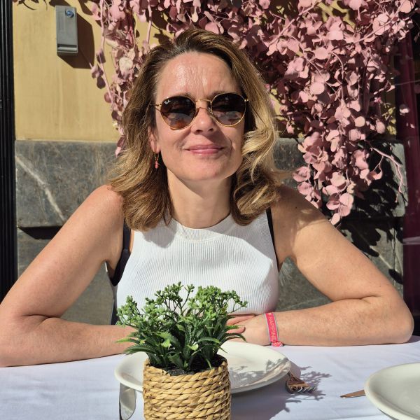 Huisdierenoppas Stephanie uit Didam