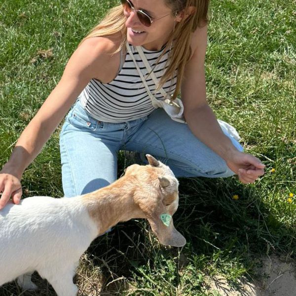 Huisdierenoppas Esther uit Milsbeek