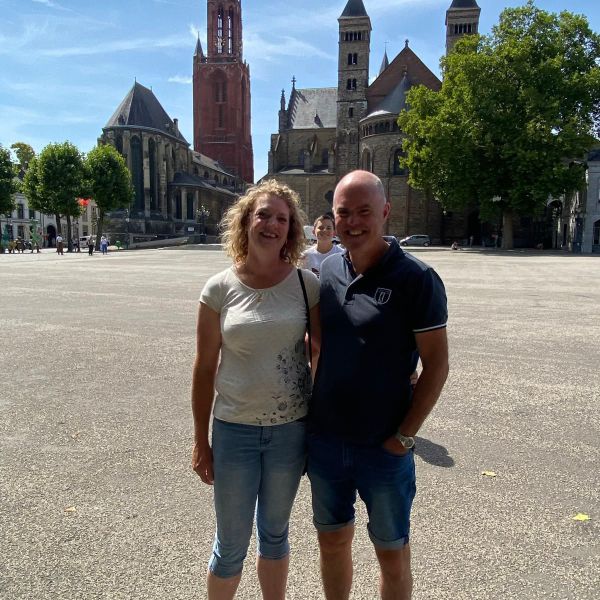 Jill en Varli, 4 kippen en 1 haan, Gans en Grietje uit Didam zoekt een huisdierenoppas