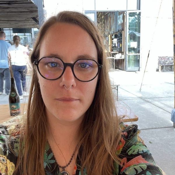 Huisdierenoppas Lara uit Ede