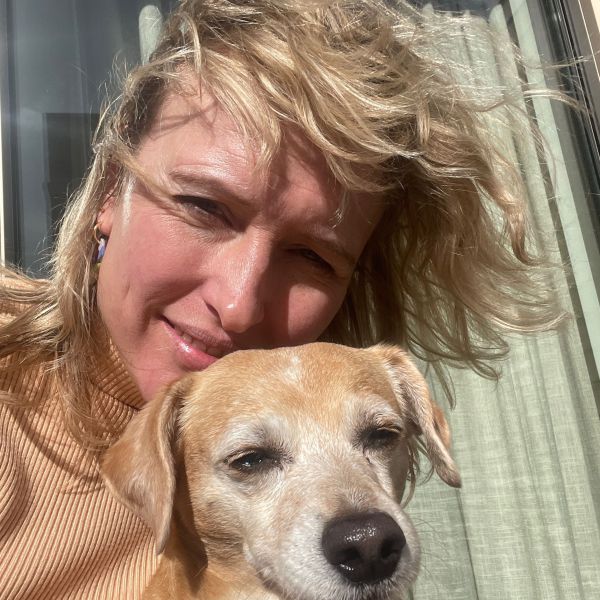 Nina uit Amsterdam zoekt een Hondenoppas