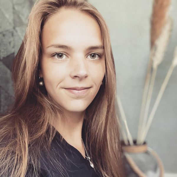 Huisdierenoppas Vera uit Wierden
