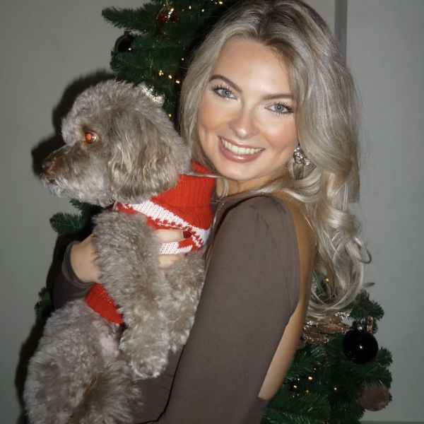 Hondenoppas Linsey uit Berkel En Rodenrijs