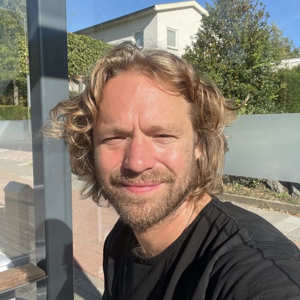 Huisdierenoppas Arj́una uit Amsterdam