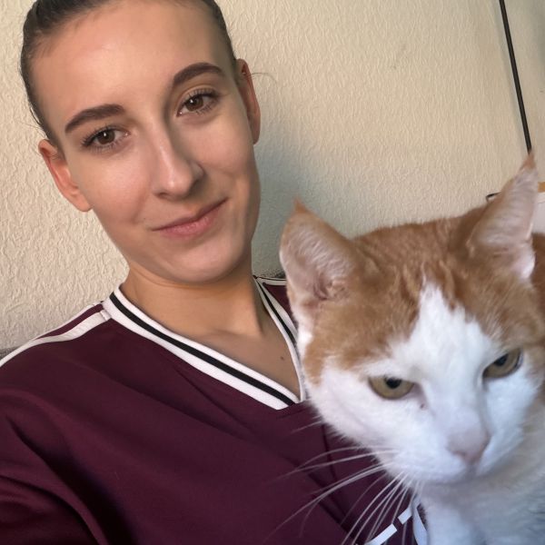 Huisdierenoppas Lillian uit Laar