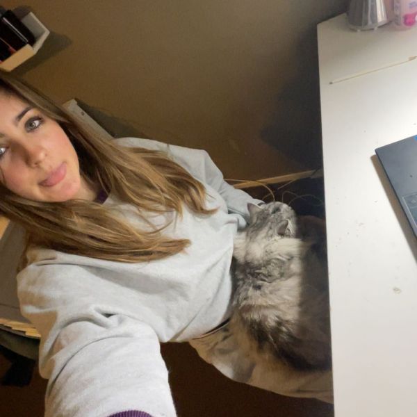 Huisdierenoppas Isabella uit Monster