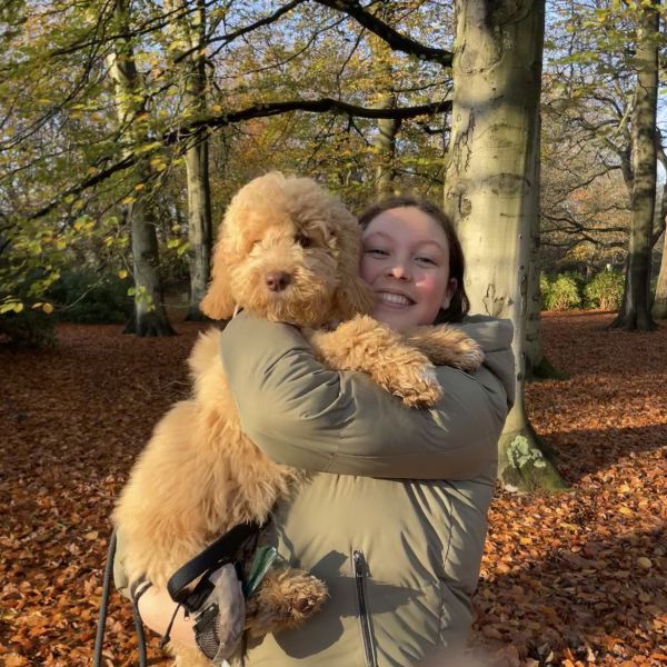 Huisdierenoppas Quirine uit Monster