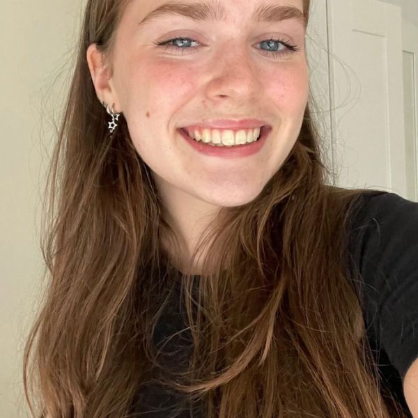 Huisdierenoppas Ynke Flentge uit Lelystad