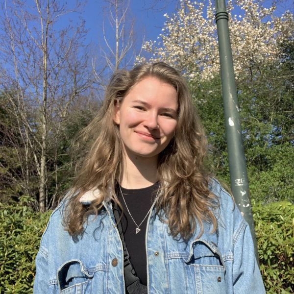 Huisdierenoppas Anne uit Enschede