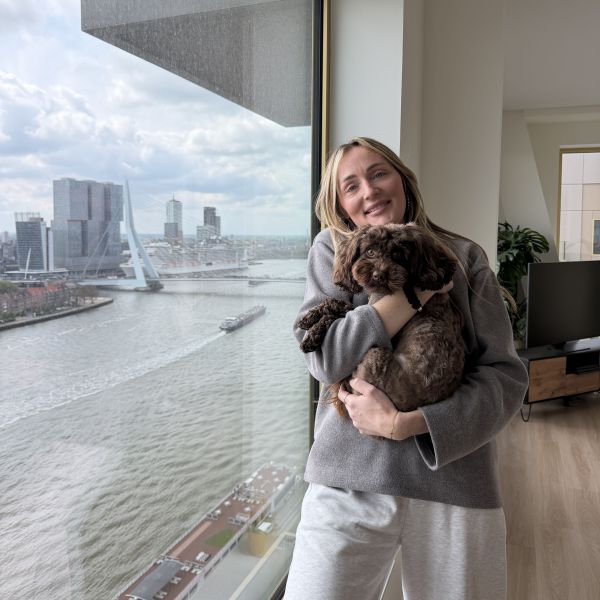 Huisdierenoppas Emma uit Rotterdam