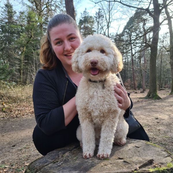 Huisdierenoppas Denise uit Ameide