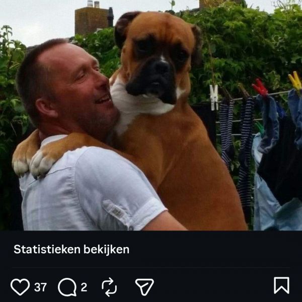 Huisdierenoppas Johannes uit Koudum