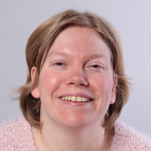 Huisdierenoppas viola uit Leersum