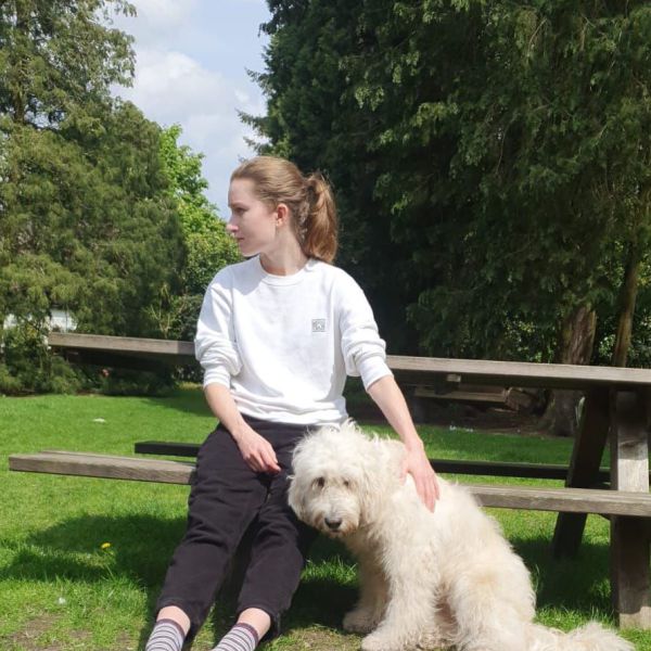 Huisdierenoppas Ester uit Oss