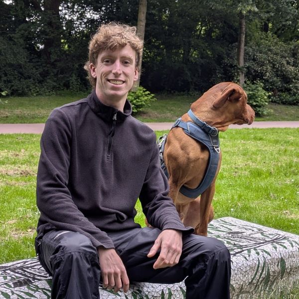 Hondenoppas Jackson Moffatt uit Amsterdam